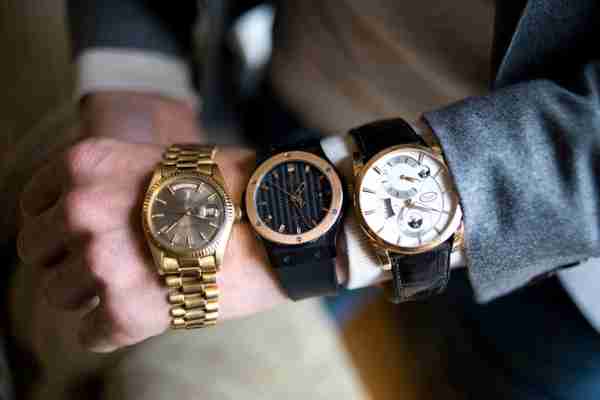 Plánujete si koupit hodinky? Poradíme vám, jak si vybrat ty nejlepší pro vás